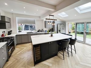 Kitchen family room- click for photo gallery